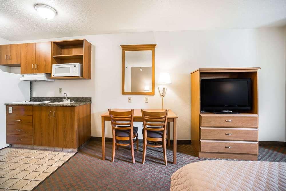 Welcome Suites-O'Fallon Room photo