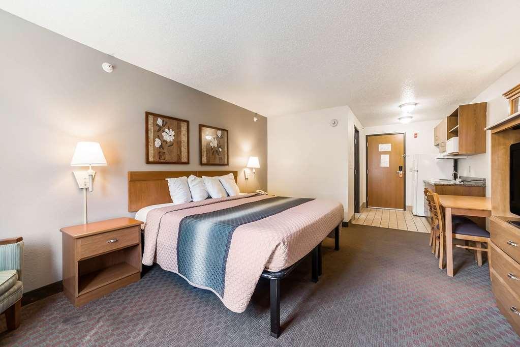 Welcome Suites-O'Fallon Room photo